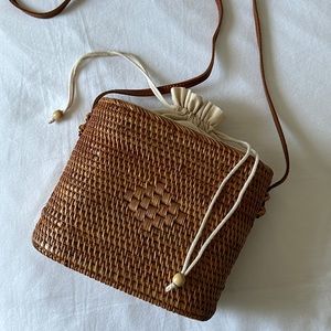 Straw crossbody purse